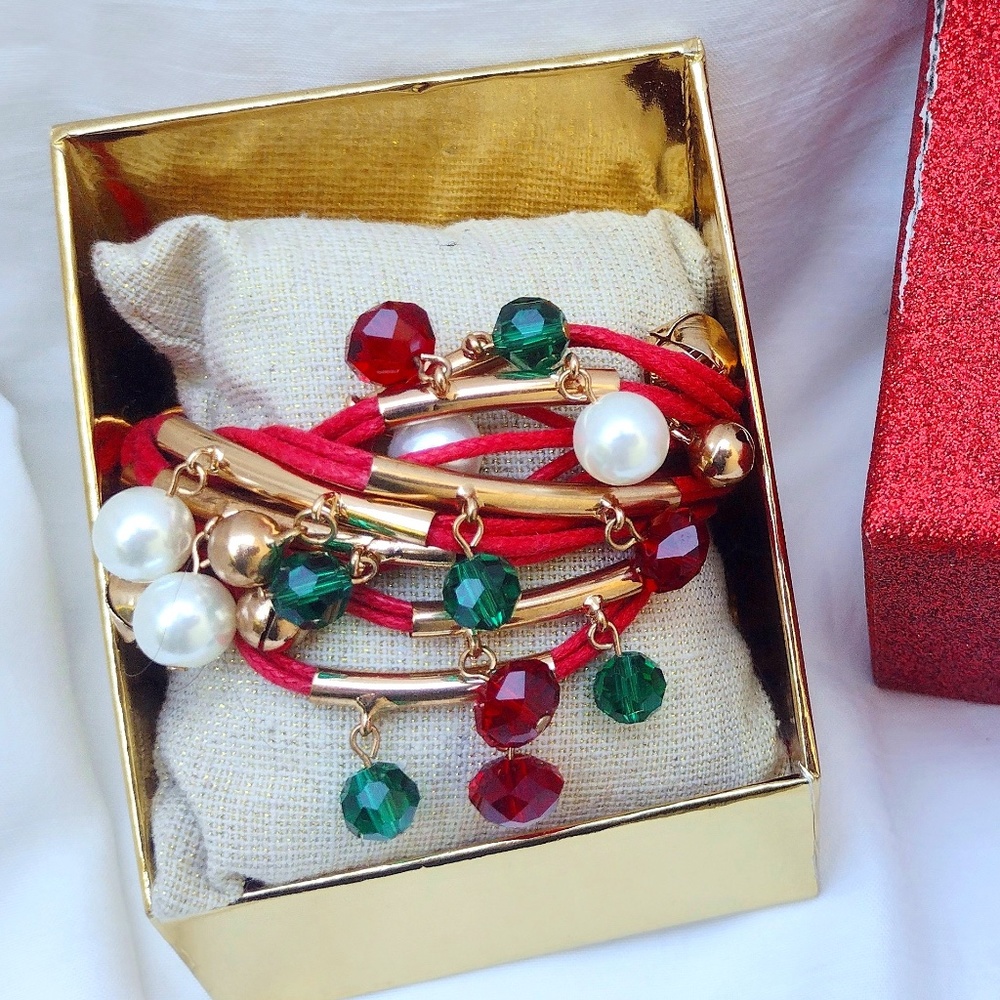 NIB / Bella and Jack Chunky Layered Christmas Holiday Jingle Bracelet NIB As-Is